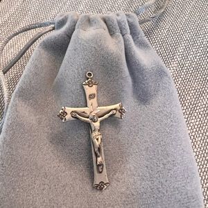 Chapel Sterling Silver Crucifix/cross